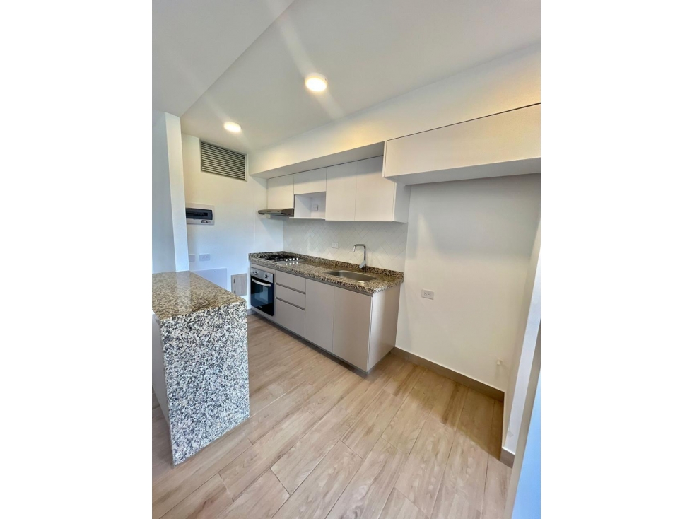 VENTA DE APARTAMENTO EN ALTOS DE LOS ROSALES
