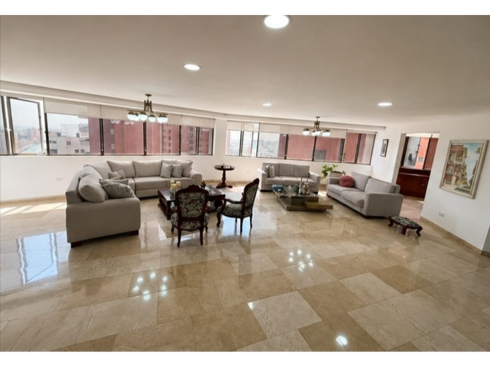 VENTA DE APARTAMENTO EN MIRAMAR