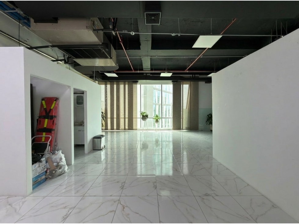VENTA O ALQUILER DE OFICINA EN ALTOS DE BUENAVISTA — foto 2