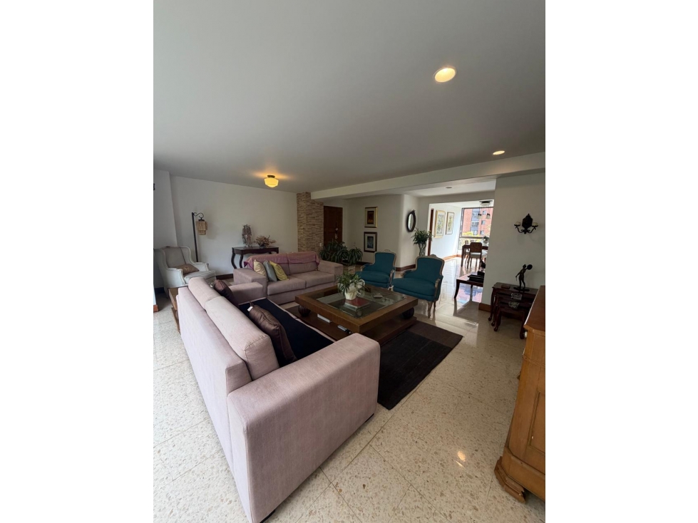 VENTA DE CASA - EN EL POBLADO — foto 3