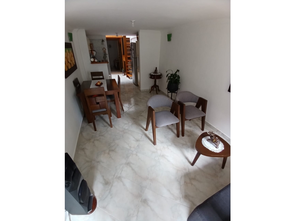 SE VENDE CASA EN BUENOS AIRES CERCA AL CENTRO COMERCIAL LA CENTRAL — foto 3