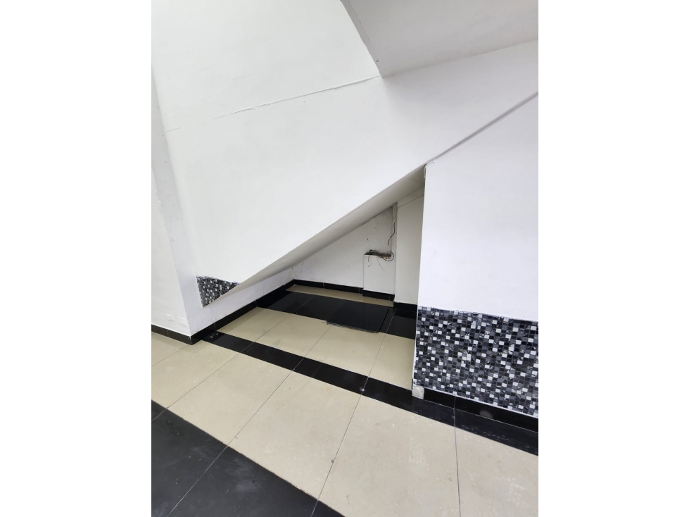 LOCAL EN ARRIENDO CENTRO DE MEDELLIN — foto 5