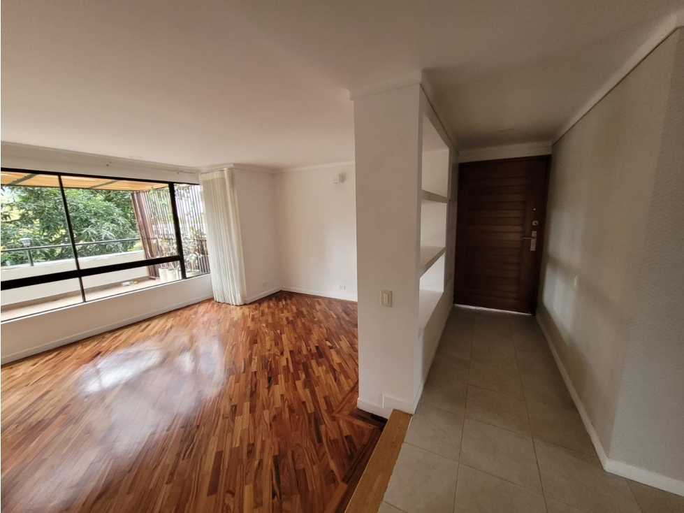 SE ARRIENDA APARTAMENTO EN EL POBLADO — foto 3