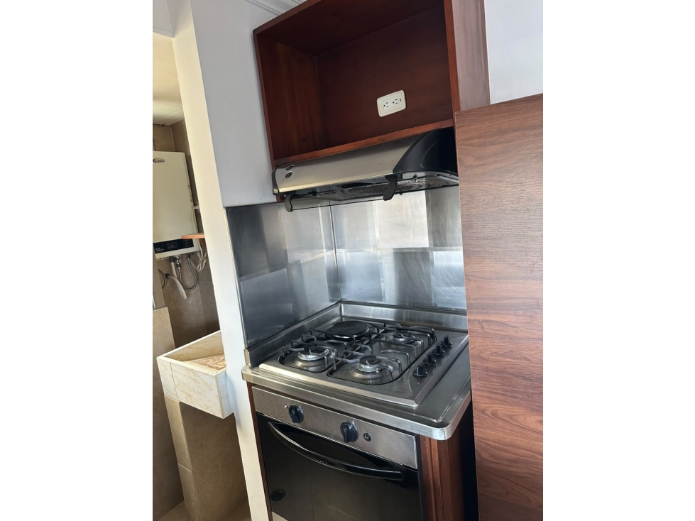 SE VENDE APARTAMENTO EN LA LOMA DE LOS BERNAL — foto 3