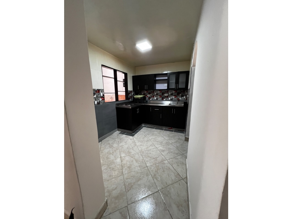 SE ARRIENDA CASA EN BARRIO LAS PALMAS — foto 2