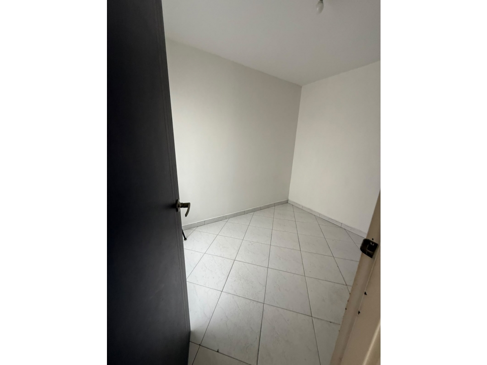 SE ARRIENDA APARTAMENTO EN BELLO CABAÑAS — foto 5