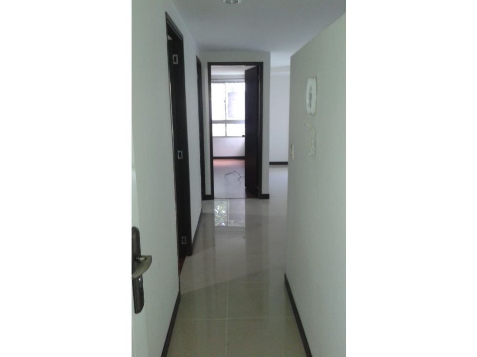APARTAMENTO EN ARRIENDO EN CALAZANS — foto 5