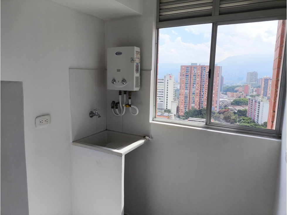 SE ARRIENDA APARTAMENTO EN SABANETA — foto 2