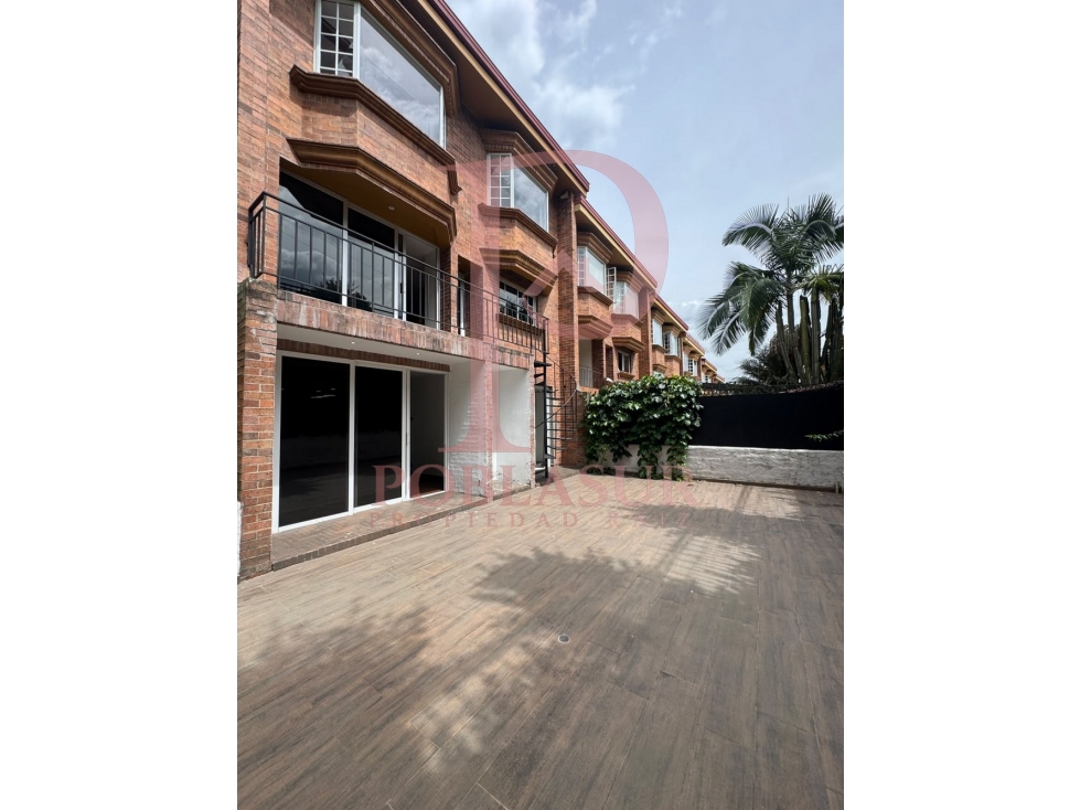 Casa en Arriendo Loma del Escobero Envigado — foto 2