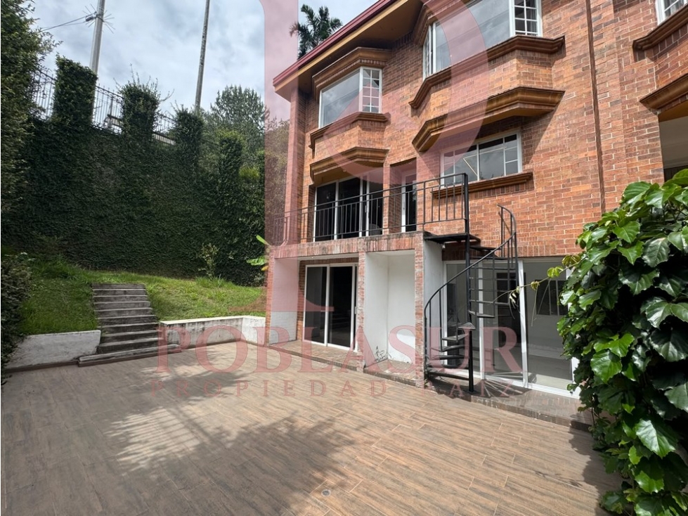 Casa en Arriendo Loma del Escobero Envigado — foto 3