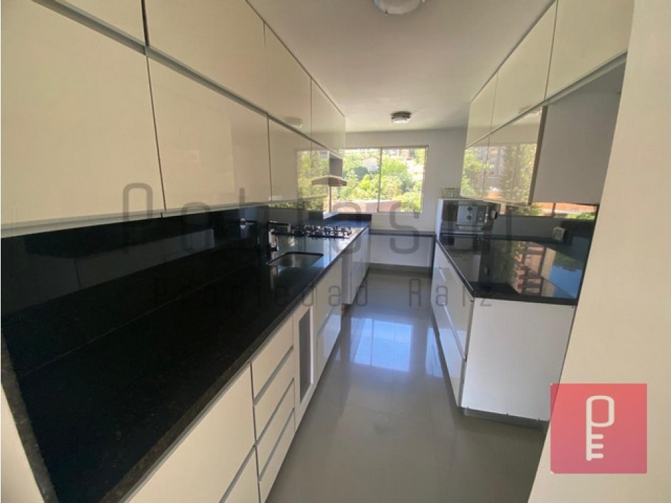 Apartamento en Arriendo Castropol Medellin — foto 3