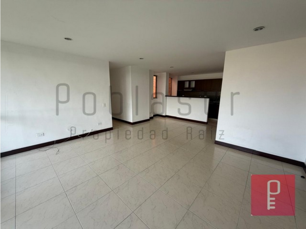 Apartamento en Arriendo Loma del Escobero Envigado — foto 2