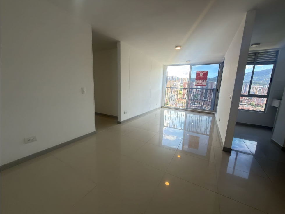 Apartamento en Arriendo Restrepo Naranjo Sabaneta — foto 2