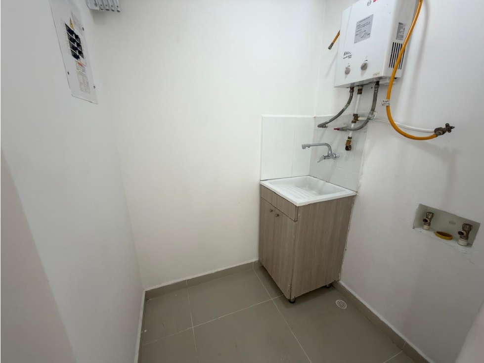 Apartamento en Arriendo El Carmelo Sabaneta — foto 3