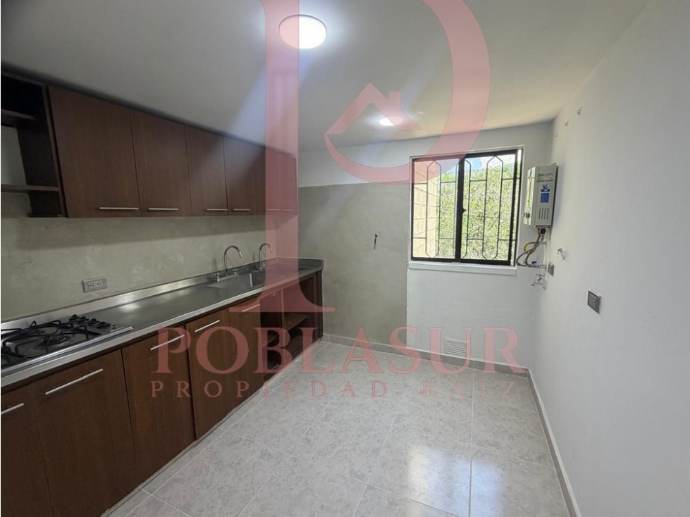 Apartamento en Arriendo Tricentenario Medellin — foto 2