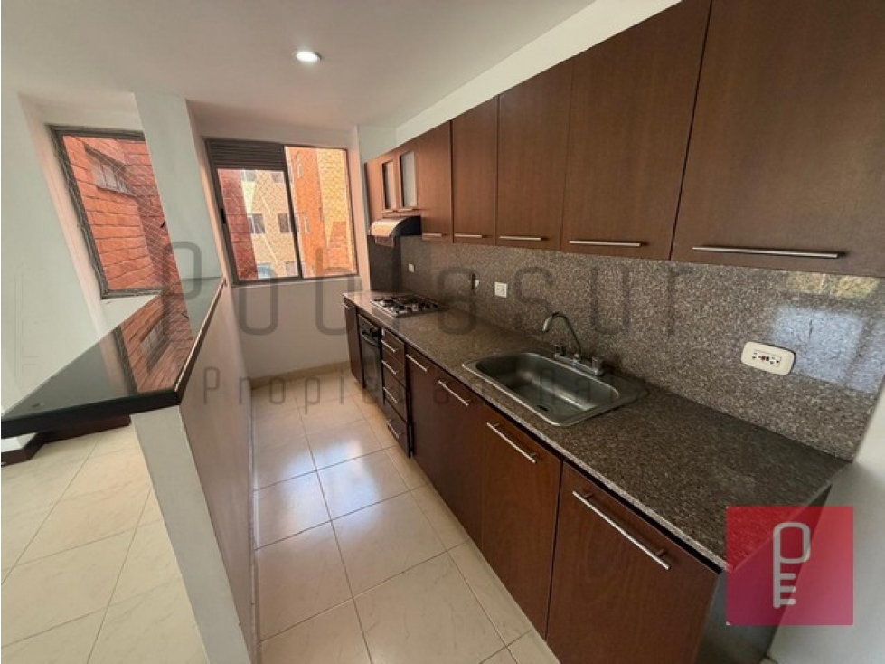 Apartamento en Arriendo Loma del Escobero Envigado — foto 3