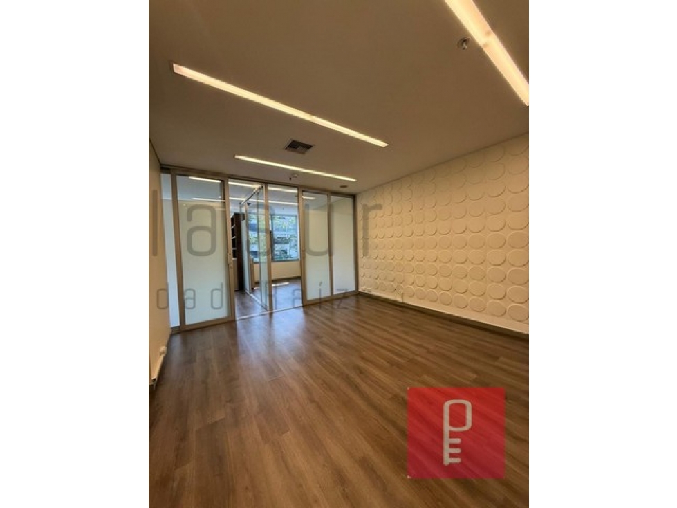 Oficina en Arriendo Milla de Oro Medellin — foto 2