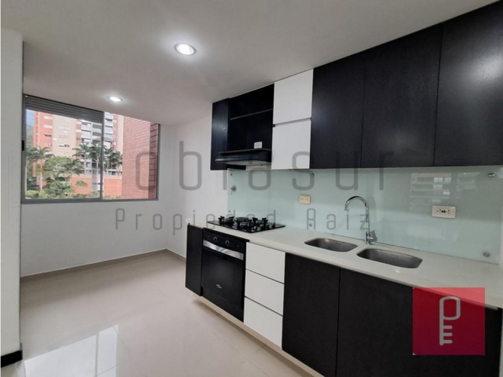 Apartamento en Arriendo Loma de Las Brujas Envigado — foto 4