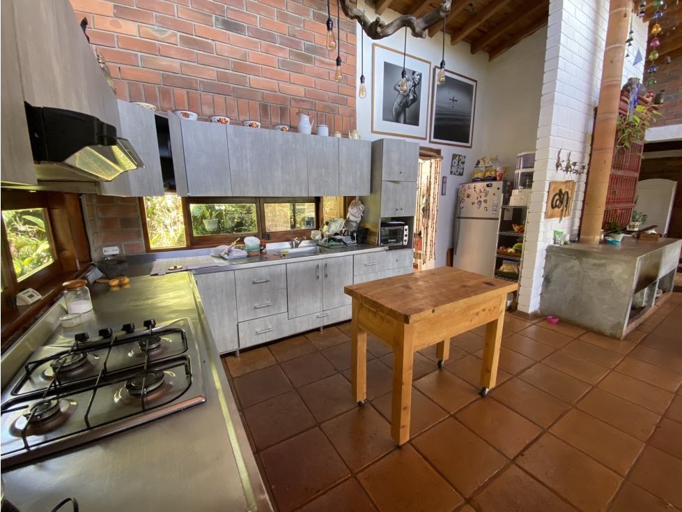 HERMOSA CASA FINCA AMOBLADA VIA AL RETIRO ANTIOQUIA — foto 2
