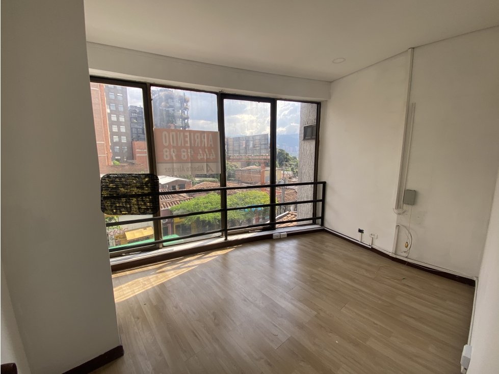 SE ARRIENDA OFICINA EN EL POBLADO P3 — foto 3