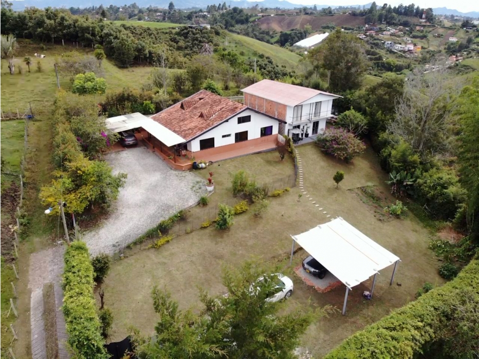 SE VENDE FINCA EN MARINILLA ANTIOQUIA