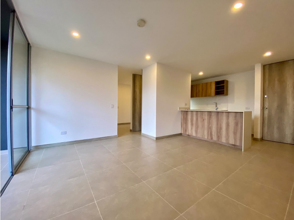 APARTAMENTO EN ARRIENDO EN MEDELLÍN CUIDAD DEL RÍO P15
