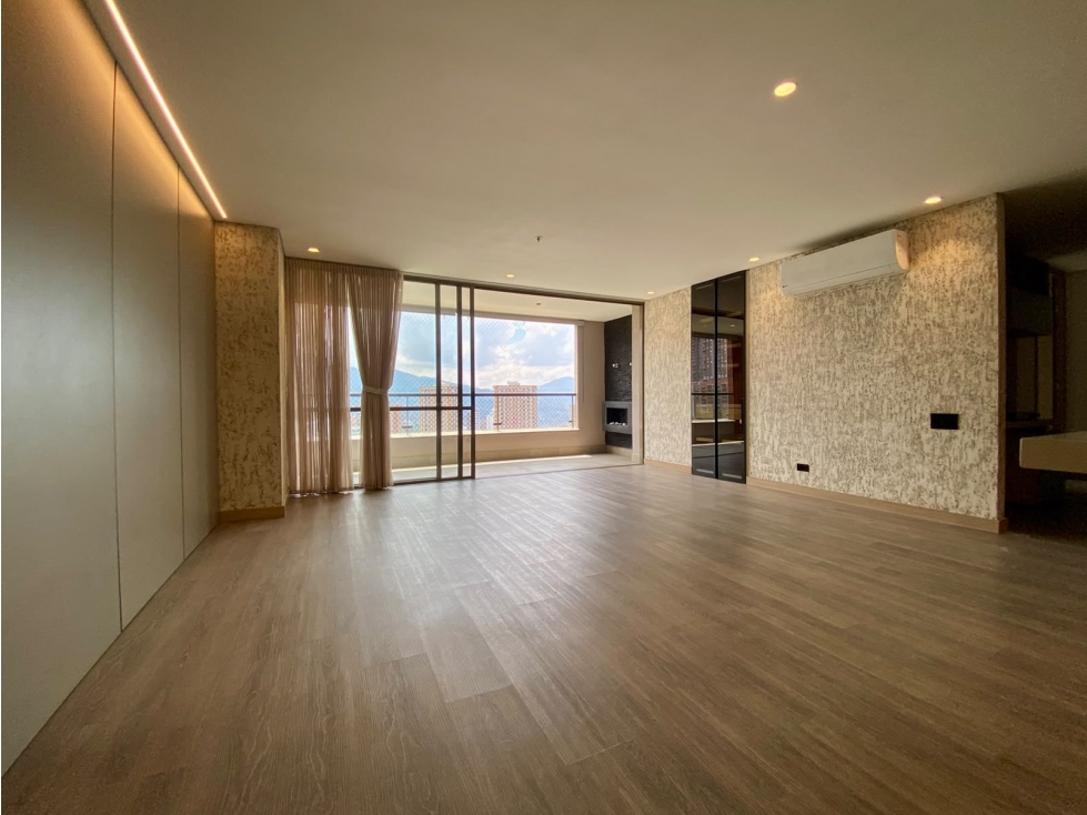 EXCLISIVO APARTAMENTO EN ARRIENDO, MEDELLÍN EL POBLADO P18