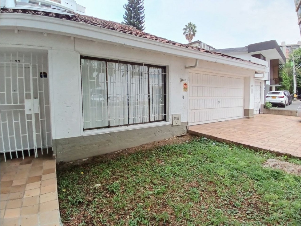 CASA EN VENTA, MEDELLÍN, SECTOR EL POBLADO, PATIO BONITO P1 — foto 2