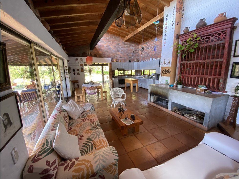 HERMOSA CASA FINCA AMOBLADA VIA AL RETIRO ANTIOQUIA — foto 4