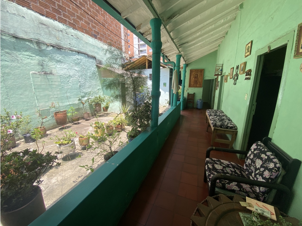 SE VEDE CASA LOTE EN ENVIGADO SECTOR LA PAZ