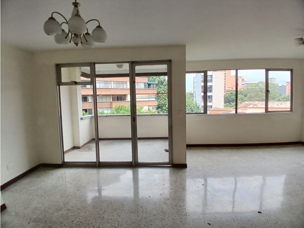 APARTAMENTO EN VENTA EN MEDELLÍN, LOS CONQUISTADORES P7 — foto 3