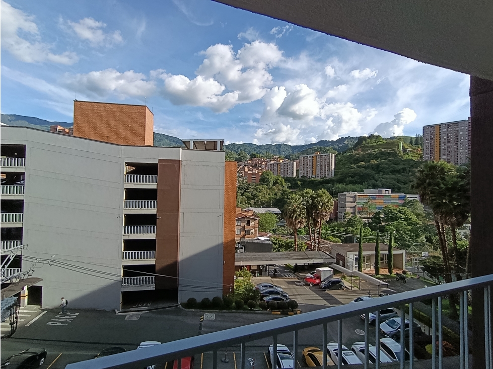 SE VENDE APARTAMENTO ENVIGADO, SECTOR CAMINO VERDE P10 — foto 3