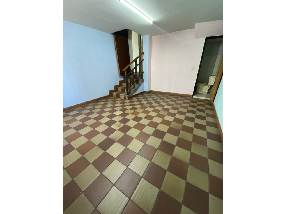 LOCAL EN VENTA ENVIGADO SECTOR CENTRO P2 - 5