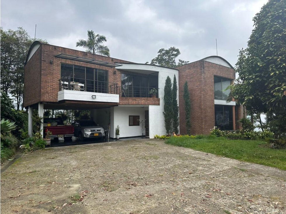 HERMOSA CASA EN VENTA DE DOS NIVELES EN LA ESTRELLA VARIANTE DE CALDAS — foto 2