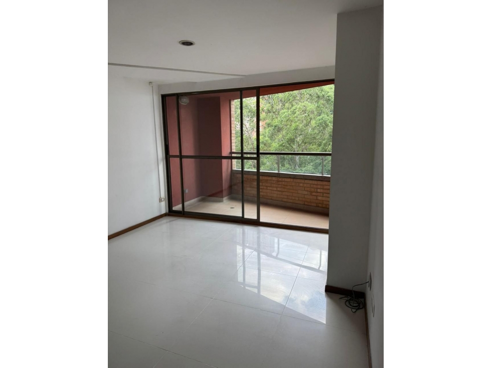 SE VENDE APARTAMENTO, SABANETA SECTOR AVES MARIAS P10 — foto 3
