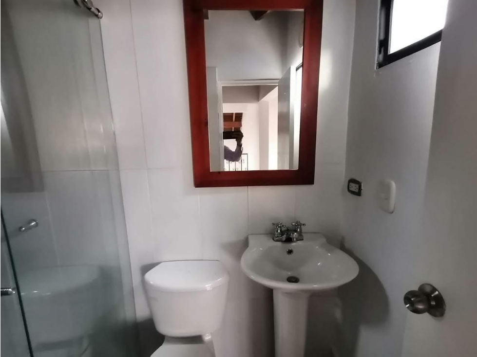 ESPECTACULAR CASA EN RENTA, SABANETA SECTOR SAN JOSÉ — foto 5
