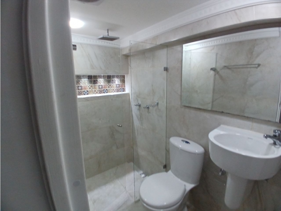 LOCAL EN ARRIENDO, ENVIGADO SECTOR ALCALÁ P1 - 4