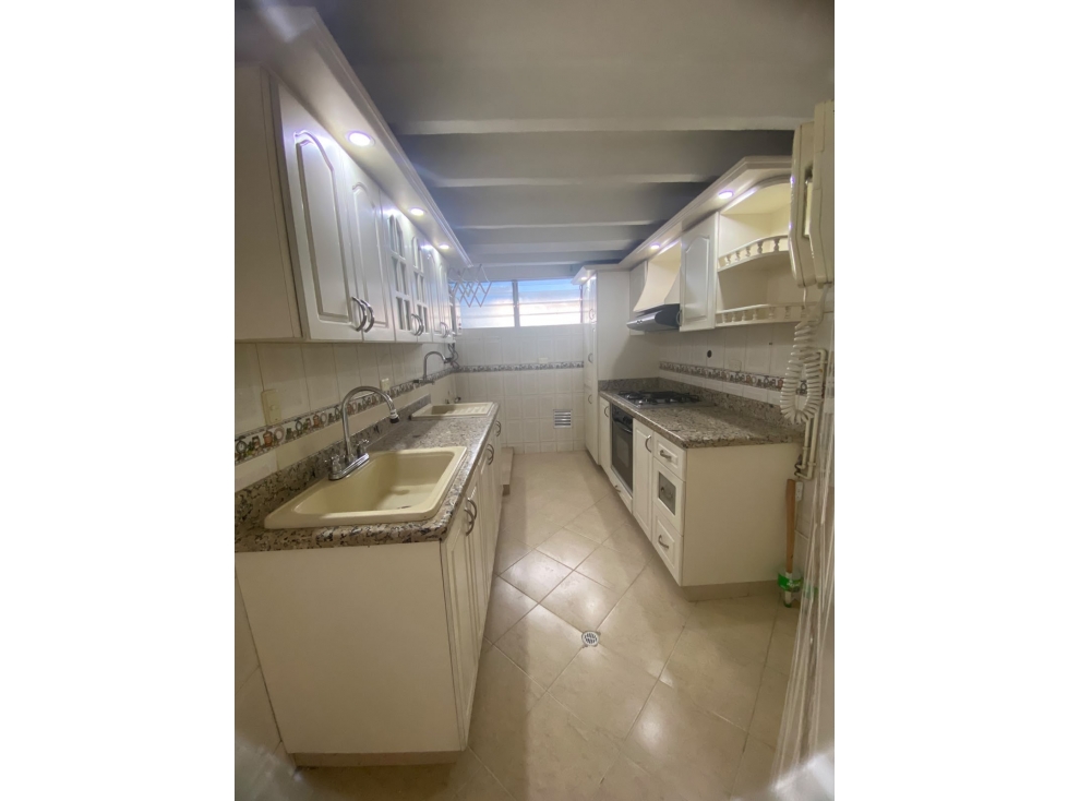 APARTAMENTO EN ARRIENDO ENVIGADO SECTOR LAS FLORES P5 — foto 2