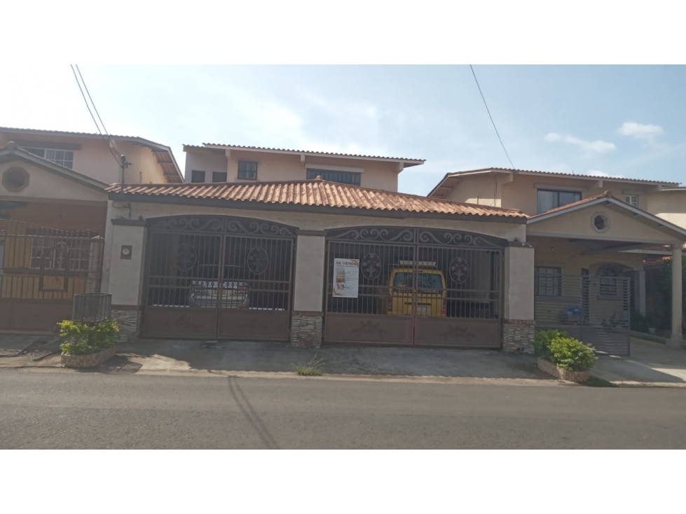 CASA EN VENTA VILLA DE LAS LOMAS LA CHORRERA