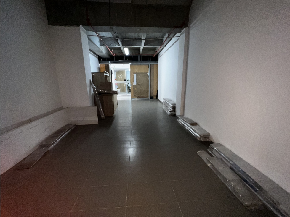 LOCAL EN ARRIENDO EN ENVIGADO - AV LAS VEGAS - 1