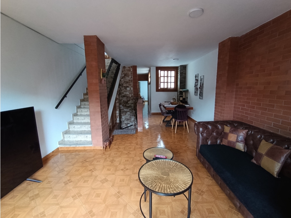 APARTAMENTO DUPLEX EN VENTA EN ENVIGADO, BARRIO MESA