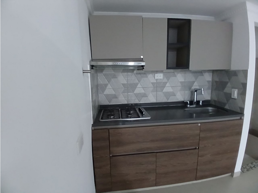 LOCAL EN ARRIENDO, ENVIGADO SECTOR ALCALÁ P1 - 3
