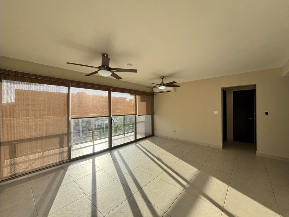 APARTAMENTO EN ALQUILER MIDRISE WOODLANDS PANAMA PACIFICO — foto 2