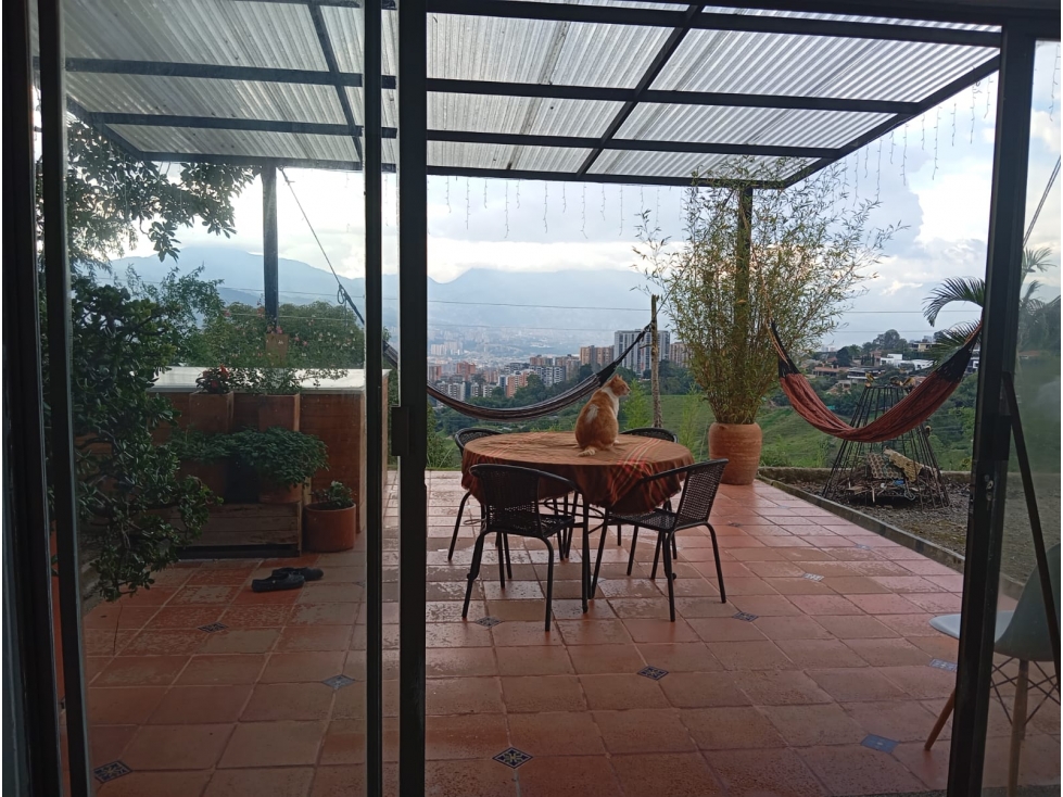 HERMOSA CASA CAMPESTRE EN VENTA EN ENVIGADO - EL ESCOBERO — foto 2