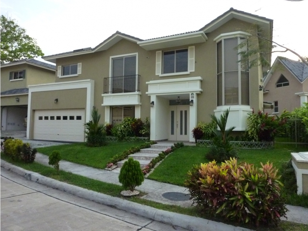 CASA EN VENTA O ALQUILER CLAYTON PH EMBASSY GARDENS