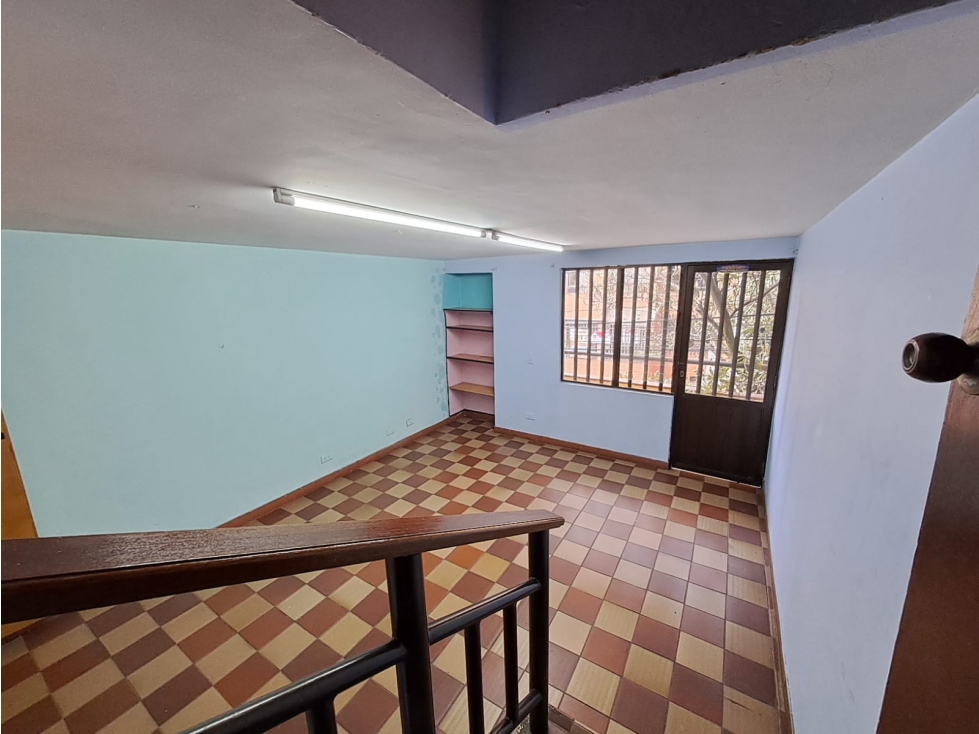 LOCAL EN VENTA ENVIGADO SECTOR CENTRO P2 - 4