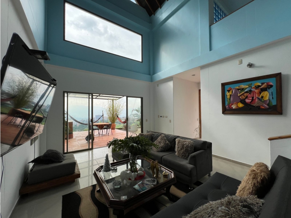 HERMOSA CASA CAMPESTRE EN VENTA EN ENVIGADO - EL ESCOBERO — foto 3
