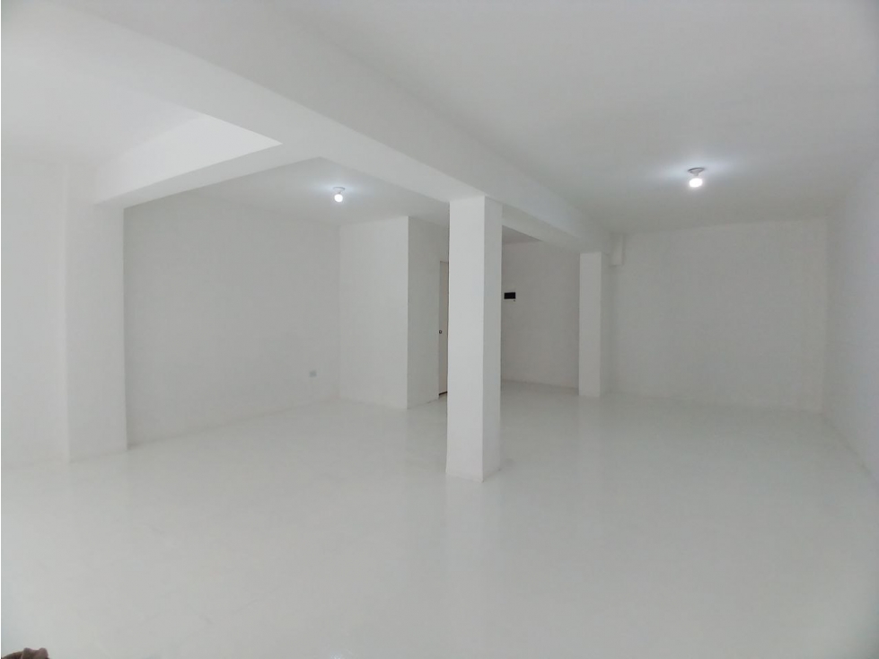 LOCAL COMERCIAL EN ARRIENDO EN ENVIGADO, ZONA CENTRO P1
