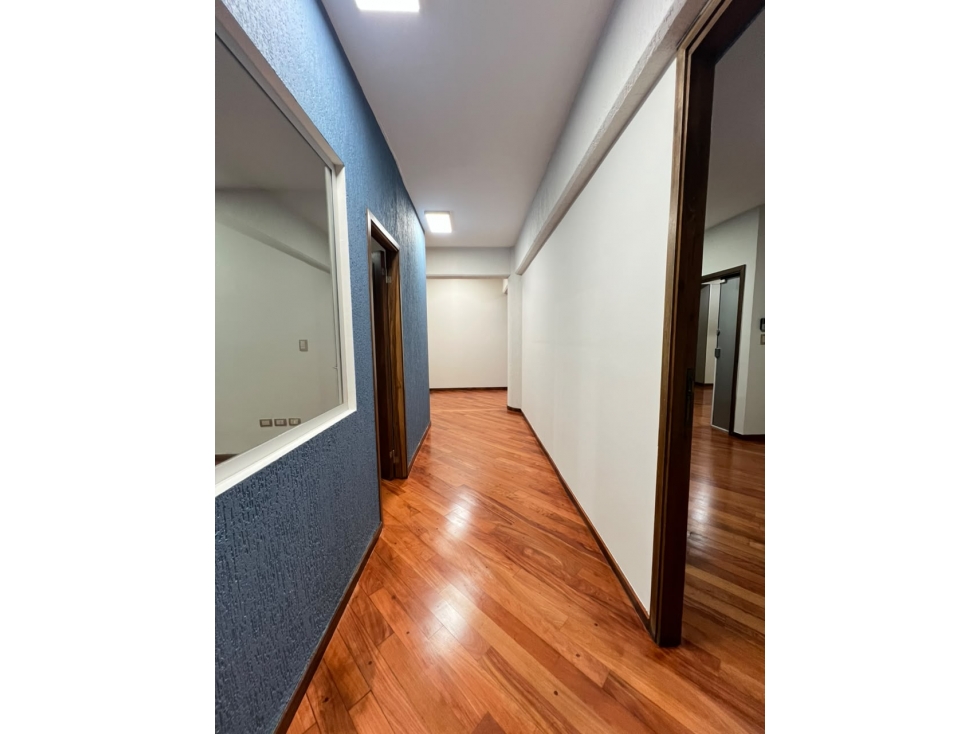 ALQUILO OFICINA CORPORATIVA ZONA BOGGIANI. — foto 6