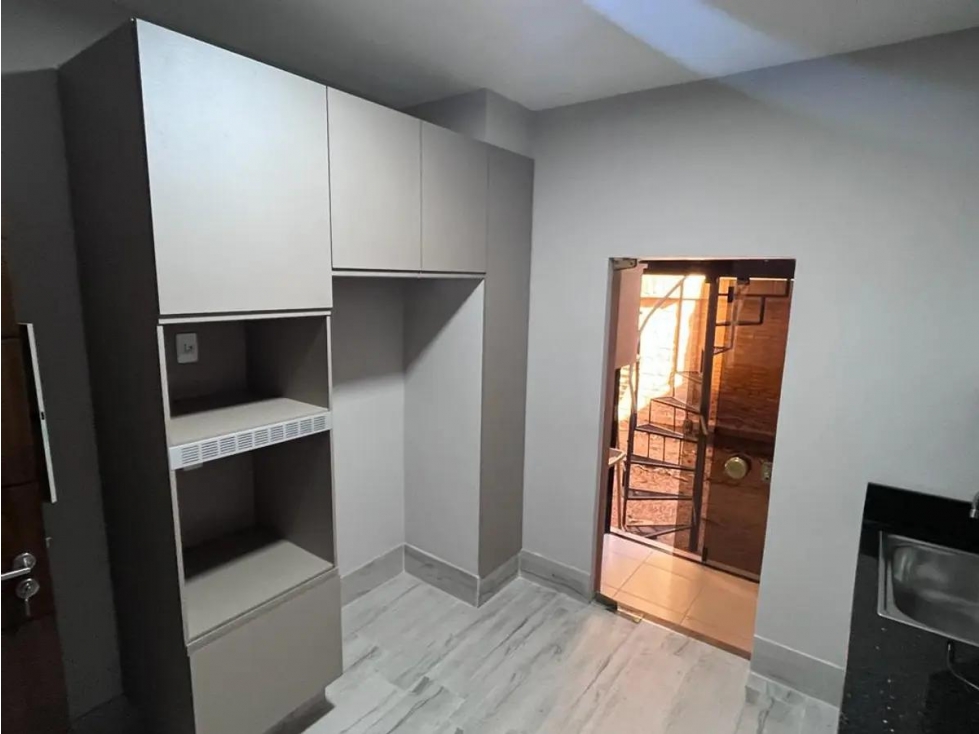 ALQUILO DUPLEX CON O SIN MUEBLES EN BARRIO MBURUCUYA. - 6